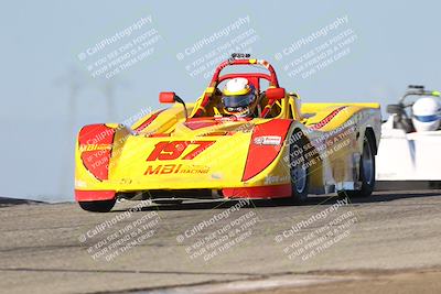 media/Oct-26-2025-CalClub SCCA (Sun) [[8ce1e69566]]/Group 6/Grapevine/